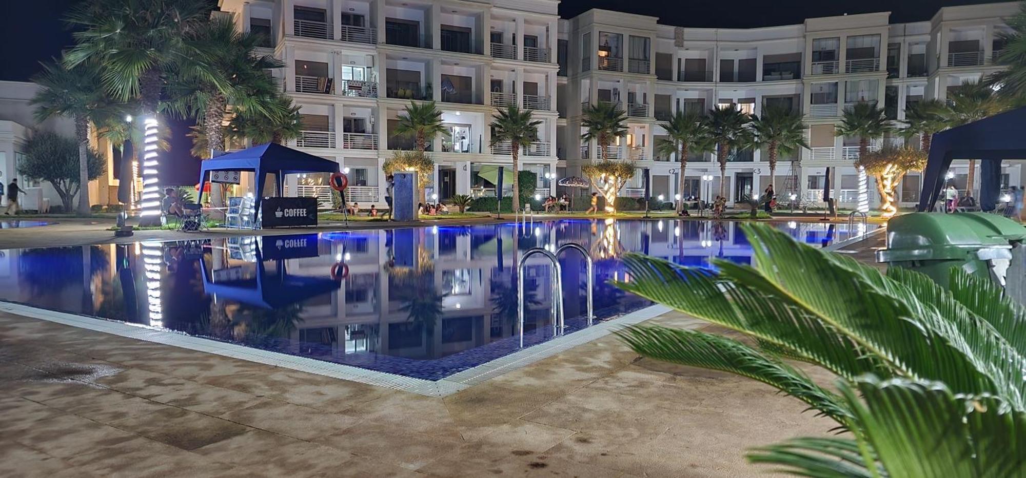 Costa Beach Lux Family Apartment With Pools Бузника Екстериор снимка